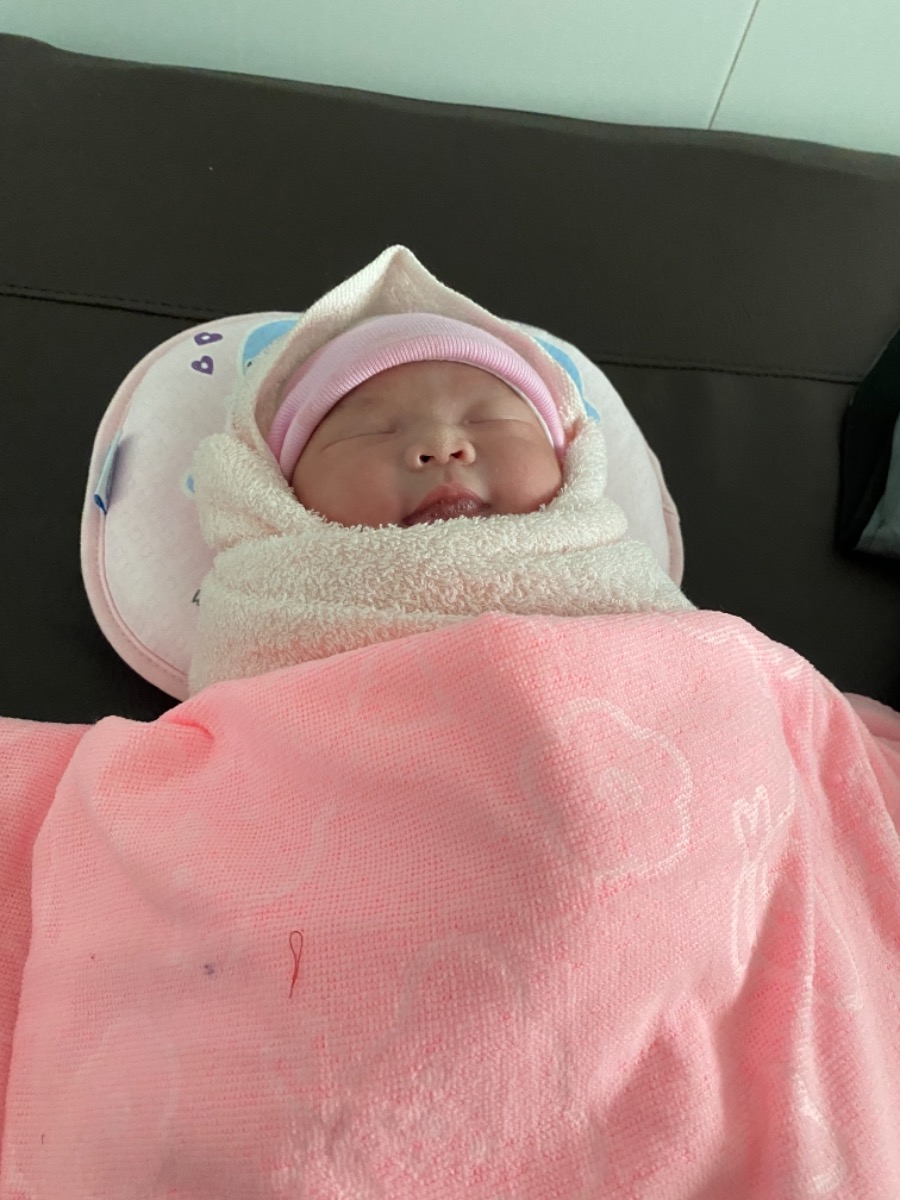 Con mình đã chào đời 4kg giới tính Nữ, cảm ơn App Mamibabi đã giúp mình thai giáo thành công.

Con ra đời kêu tên là biết baba rồi ❤️