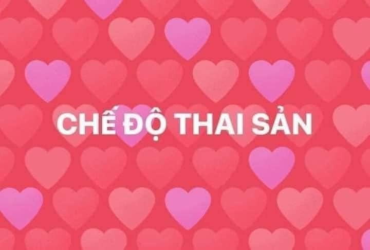 ❌❌❌CHẾ ĐỘ THAI SẢN 2021
CÁC MẸ XEM ĐỂ BIẾT NHÉ

a. Mức hưởng
- 06 tháng * Lương bình quân đóng BH của 06 tháng liền kề trước khi nghỉ.
- 02 tháng * Lương tối thiểu chung nhà nước quy định là 1.490.000đ.
Số tiền này được thanh toán trong thời hạn 10 ngày, kể từ ngày hoàn thiện đủ hồ sơ.

b. Các loại giấy tờ cần nộp để hưởng chế độ thai sản:
- Giấy chứng sinh hoặc giấy khai sinh (bản gốc hoặc phô tô công chứng)
- Giấy ra viện (bản gốc hoặc phô tô công chứng), để lưu tại đơn vị
- Giấy chứng nhận phẩu thuật (nếu đẻ mổ, bản gốc hoặc phô tô công chứng), để làm chế độ dưỡng sức sau sinh mổ

c. Hết thời hạn nghỉ thai sản, được nghỉ dưỡng sức thêm:
- 05 ngày đối với đẻ thường
- 07 ngày đối với đẻ mổ
- 10 Ngày nếu sinh từ 02 con trở lên.

Mỗi ngày nghỉ dưỡng sức được hưởng trợ cấp bằng 30% mức lương tối thiểu chung nhà nước quy định là 1.490.000đ.

II. ĐIỀU KIỆN HƯỞNG
- Đóng đủ 6 tháng trong vòng 12 tháng trước khi nghỉ thai sản
- Không nghỉ thai sản trước ngày sinh quá 2 tháng
- (Công ty tham gia đóng đủ tiền bảo hiểm hàng tháng đến tháng làm chế độ cho mình)
Sau khi sinh xong, các bạn nộp giấy tờ về công ty và chờ tiền về là được nhé!!

III. ĐỐI VỚI CÁC BẠN ĐÃ NGHỈ VIỆC TRƯỚC KHI SINH
Các bạn đủ điều kiện hưởng thai sản, nhưng vì lý do nào đó mà đã nghỉ việc tước khi nghỉ thai sản thì phải tự làm chế độ thai sản cho mình nhé
Hồ sơ bao gồm:
- Sổ bảo hiểm đã chốt + quyết định nghỉ việc
- Giấy tờ sinh (giấy ra viện, giấy chứng sinh hoặc khai sinh)
- Sổ hộ khẩu, CMND
- Giấy ủy quyền (Nếu nhờ người đi làm thay mình)

Nộp giấy tờ tại phòng 1 cửa cơ quản BHXH nơi mình sinh sống nhé
Nhưng nhớ trước đó nếu đủ điều kiện hưởng Bảo hiểm thất nghiệp thì hãy làm chế độ hưởng thất nghiệp trước nhé các mom!!

Chúc các mom có thai kỳ khỏe mạnh ^^
