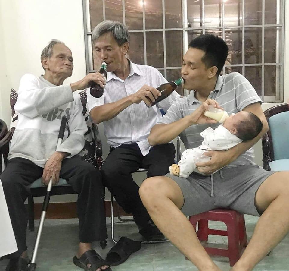 Gia đình 4 thế hệ 🤣🤣🤣🤣