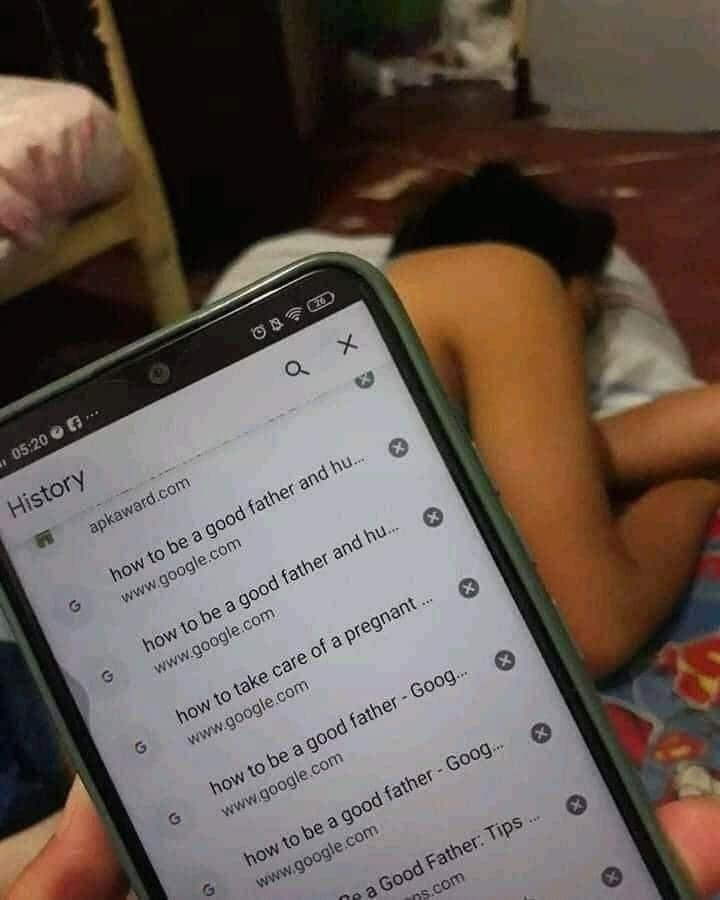 Mới đây một cô gái nhân lúc chồng ngủ đã mò vào điện thoại của anh xem thì mới giật mình ngã ngửa 😂

Trong ảnh là mục tìm kiếm GG của anh chồng: Làm thế nào để trở thành một người chồng tốt, một người cha tốt? Làm thế nào để chăm sóc vợ bầu tốt?

Anh chồng quốc dân đáng yêu nhất quả đất đây rồi!

-st-