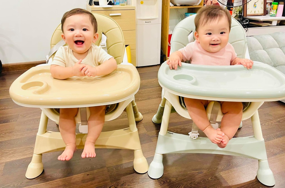 Chúc các Mẹ sớm đậu thai, thai kì khoẻ mạnh và vượt cạn thành công những em bé sinh như thiên thần nhá. 
Mừn là Cà Phê & Coffee, ae mình được 9 tháng tủi rồi 🎁🎁
P/s: Cái bạn mặt tròn như bánh là là CON GÁI nha các Mom 😂😂😂😂