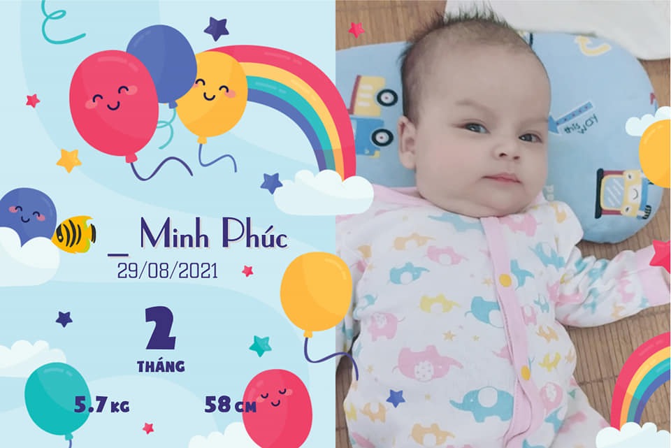 CÁCH KÍCH SỮA VỀ NHIỀU

Mk có đôi lời chia sẻ về phương pháp kích sữa của mk. 

Mk sinh ebe đc hơn 2m. Sau sinh mk bị băng huyết kstc nên phải uống ks liều cao. Ebe k đc ti mẹ . nên gần như nửa tháng đầu mk k có sữa. Mà mk thuộc dạng yêu sữa mẹ ( chứ k cuồng sữa mẹ) . muốn cho e bé nhỏ sữa mẹ ht nếu có thể. Và muốn cho ebe lớn tiếp tục hành trình sữa mẹ, do bạn ấy dị ứng đạm bò và vì 1số lý do bất khả kháng mk phải cai sữa b ấy sớm. Nên giờ bù lại. Và mk bắt đầu hành trình kích sữa. 

Cách kích sữa bằng tay: Khoảng 1w đầu tiên thì mk vắt tay ss với ebe ( khi bế bú 1bên còn 1bên vắt tay) , sau 1w sữa cũng gọi là tạm đủ cho e bé. Thì mk bắt đầu giãn cữ vắt ( do mk k có ng phụ chăm bé , 1mk vừa chăm ebe, bạn lớn 33m và cv nhà nữa) , mk vắt theo cữ 7-8h, 10-11h, 15-16h, 19-20h và 22h. Mk để 2mốc tgian do mk k vắt đc đúng giờ vì nhìu khi vướng bé. Tv sau 1w nữa sữa đã dư khoảng 200ml 1 ngày và ebe vẫn ti mẹ ht.  Mừng hết lớn.

Ebe k phải dặm sct nữa. Và mk mạnh dạn giãn cữ tiếp. Mk vắt vào các khung giờ 7-8h, 12-13h, 18-19h và 22h. Ebe vẫn ti mẹ ht. Còn lại 1 ngày dư khoảng 500-600ml. 

Và hiện tại mk vắt ngày 2 cữ sáng tối . ebe vẫn ti mẹ ht. B lớn ngày khoảng 300ml. Và dư khoảng 300ml cất tủ. 

Trong quá trình kích sữa mk ăn uống theo nhu cầu & ăn đa dạng. Tinh thần thoải mái. Uống nhiu nước. Và qtrong phải có niềm tin. Mk k dùng ngũ cốc và lợi sữa. Vì sữa tiết ra theo nhu cầu. Nghĩa là có cung sẽ có cầu. Vắt kiệt sữa để bầu ngực trống cơ thể sẽ từ truyền tải thông tin " ebe cần nhiu sữa hơn thế", và sữa sẽ tăng dần thôi. Chứ dăm ba cái lợi sữa mà khiến sữa về ào ạt và ngũ cốc khiến sữa đặc con tăng cân vù vì vậy chắc sct ế chổng phao câu luôn rồi.

Túm cái tã lại là phải kiên trì. Phải thoải mái. Phải tin tưởng bản thân. Ắt sẽ thành công. 

Và mk cũng xin đính chính lại có vài mom nố 1 ngày dư 600-700ml nhiu gì mà khoe. Mk xin nhắc lại là mk cse và mk muốn lan tỏa động lực đến với các mom. Và với mk đủ sữa cho ebe tuti và đủ cho b lớn tuti dư them vài bịch dự phòng là okla rồi ạ. Và mk cũng nhắc lại 1 điều nữa là " hãy yêu sữa mẹ , đừng cuồng sữa mẹ mà kỳ thị sct , sct k xấu, nếu k có sữa mẹ, k đủ đk nuôi con bằng sữa mẹ thì sct là lựa chọn tốt nhất. "

Và 1 điều nữa cũng rất qtrong " k có sữa mẹ nóng hay mát. Sữa mẹ luôn là đ tốt nhất cho trẻ" . ebe nhà mk nb 3kg . 2m đc 5.7kg.