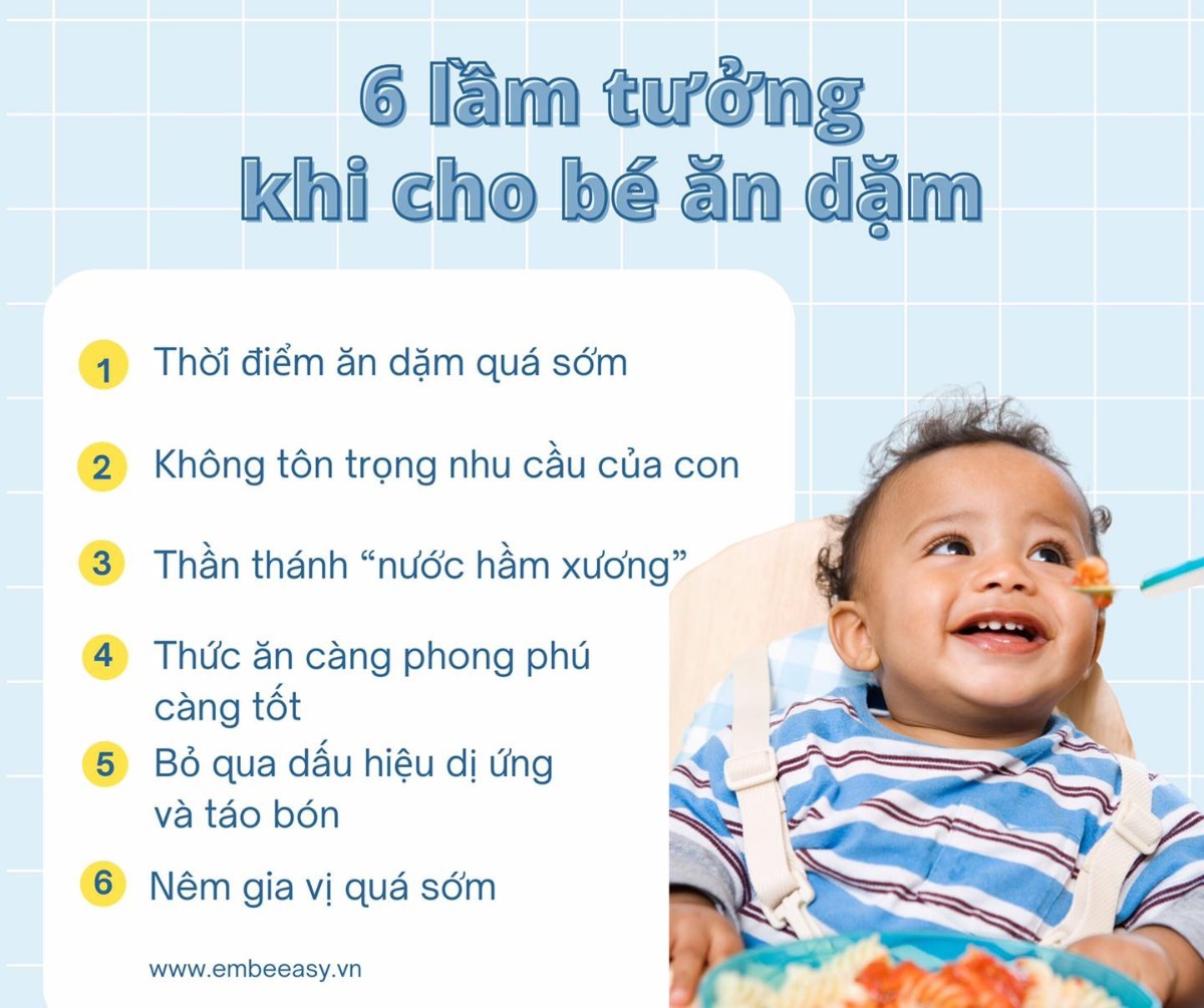 6 LẦM TƯỞNG CẦN TRÁNH KHI CHO BÉ ĂN DẶM

Ăn dặm được coi là mốc trưởng thành đầu tiên của bé, khi con tập làm quen và ăn những thực phẩm ngoài sữa, tiến tới ăn hoàn chỉnh như người lớn. Để hành trình ăn dặm của con là những trải nghiệm thú vị và hạnh phúc, ba mẹ đừng quên trang bị đầy đủ kiến thức cần thiết nha. 🤗🤗🤗

1. Thời điểm ăn dặm quá sớm
Đâu đó trong khoảng 4-5 tháng, bé sẽ có thời kỳ biếng ăn sinh lý. Nhiều mẹ lầm tưởng rằng con đã “Chán sữa”, hay lo sợ con chậm tăng cân, suy dinh dưỡng và vội vàng cho con ăn dặm ngay. Trong suốt quá trình phát triển của bé, sẽ có những giai đoạn biếng ăn sinh lý, wonderweek… việc mẹ cần làm duy nhất là “CHỜ ĐỢI”, đừng khiến biếng ăn sinh lý thành biếng ăn tâm lý mẹ nha. Và đừng quên khuyến cáo từ WHO: trẻ dưới 6 tháng tuổi không cần bổ sung thêm gì ngoài sữa (sữa mẹ/ sữa công thức), ba mẹ nhé!

2. Không tôn trọng nhu cầu của con
Nhiều mẹ lấy định lượng theo “Con nhà người ta”. Bé hàng xóm, anh/chị của bé trước đây ăn bằng nào thì bé cũng phải ăn được như vậy mới đảm bảo. Khi bé không ăn hết theo định lượng mẹ đặt ra, mẹ sẽ tìm đủ mọi cách dỗ/ép bé ăn: đồ chơi, tivi, đi ăn rong… Mẹ thân mến ơi, cơ thể mỗi bé là một cá thể riêng biệt, có nhu cầu riêng biệt. Giống như người lớn, có người ăn được nhiều, có người ăn ít nhưng sự phát triển ngang nhau. Hãy tôn trọng nhu cầu của bé, điều chỉnh lượng thực phẩm tăng lên hoặc giảm đi vào bữa sau của con. Để con là một em bé yêu thích bữa ăn - hãy tôn trọng nhu cầu cá nhân của con ba mẹ nhé!

3. Thần thánh “nước hầm xương”
Các bà các mẹ xưa có quan niệm: nước hầm xương ống chứa nhiều canxi, tốt cho sự phát triển. Tuy nhiên, đó là sai lầm vô cùng nghiêm trọng. Trên thực tế, nước xương tạo cảm giác ngon miệng nhưng “nghèo” canxi hơn cả thịt. Chưa kể, trẻ muốn hấp thụ được canxi thì tỷ lệ canxi và phospho phải cân đối. Nhưng trong nước xương, lượng phospho rất thấp. Trong quá trình ninh nấu, chất béo động vật trong tủy xương thoát ra. Đây là những chất béo không tốt gây no, khó tiêu, ức chế hấp thu các chất dinh dưỡng khác. Hãy cho con ăn nước hầm từ củ quả thay bằng nước hầm xương mẹ nhé!

4. Thức ăn càng phong phú càng tốt
Thực tế, con rất cần làm quen với nhiều loại thực phẩm khác nhau trong thời kỳ ăn dặm. Tuy nhiên, điều này không có nghĩa là ngay từ khi bắt đầu cho con ăn dặm, thức ăn nhất phải phong phú, đa dạng cùng một lúc.

Hệ tiêu hoá non nớt của trẻ phải đối mặt với nhiều loại thức ăn một lúc không những khiến trẻ không tiêu hoá được, mà còn có thể gây dị ứng hoặc rối loạn tiêu hoá. Mẹ nên bắt đầu cho trẻ ăn dặm bằng những món ăn một thành phần trước để theo dõi và thử nghiệm phản ứng của cơ thể trẻ với các loại thức ăn đó. Sau khi trẻ đã quen dần với các món ăn dặm, mẹ có thể chế biến bữa ăn của trẻ trở nên đa dạng hơn.

5. Bỏ qua dấu hiệu dị ứng và táo bón
Dị ứng và táo bón là 2 dấu hiệu mà bé thường gặp nhất khi bước vào giai đoạn ăn dặm. Đây là những dấu hiệu nguy hại, hoàn toàn không tốt cho sức khỏe và sự phát triển của bé. Song nhiều mẹ lại chủ quan, không thực sự để ý đến những dấu hiệu này của bé. Nếu bé có dấu hiệu dị ứng và táo bón thì mẹ nên dừng việc ăn dặm lại, chờ hệ thống tiêu hóa của bé hoàn thiện các chức năng rồi mới thử lại.

6. Nêm gia vị quá sớm
Quan niệm xưa cho rằng, nêm nếm gia vị mặn, ngọt giúp bé ăn ngon miệng hơn. Tuy nhiên, theo các chuyên gia, bé từ 1 tuổi trở lên mới nên ăn thức ăn có gia vị. Trước đó, trẻ nên ăn thực phẩm với vị nguyên bản. Bởi ăn gia vị sớm dễ gây rối loạn vị giác, nguyên nhân hàng đầu dẫn tới chứng chán ăn và biếng ăn ở trẻ.

Không những vậy, việc ăn quá nhiều muối có thể khiến trẻ dễ mắc các bệnh huyết áp cao, đau tim, đột quỵ và cũng chính là nguyên nhân dẫn đến sức khỏe không tốt khi còn nhỏ.

Nguồn: Em bé EASY