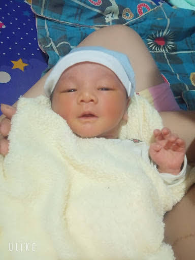 📚 ÁP DỤNG THAI GIÁO DINH DƯỠNG - ỐM NGHÉN VỚI MẸ BẦU CHỈ LÀ CHUYỆN NHỎ 💓

❗️ Trong khi mẹ vẫn đang nôn ói, mệt mỏi thì những mẹ bầu khác đang Thai Giáo và khoe bụng bầu khỏe khoắn, đầy năng lượng

❗️ Trong khi mẹ đang lo lắng vì cân nặng mất kiểm soát, không biết ăn uống thế nào để "vào con" không "vào mẹ" thì những mẹ bầu khác vẫn giữ được thân hình chuẩn đét, thai nhi tăng cân vù vù.

❗️ Trong khi mẹ còn lăn tăn, chần chừ không biết "Có nên áp dụng hay không" thì hàng triệu mẹ bầu đang tận hưởng những tháng ngày mang thai tràn ngập niềm vui nhờ Thai Giáo.

🙅 MẸ CÓ BIẾT❓ Một khi mẹ lười biếng không Thai Giáo là mẹ đang bỏ lỡ cơ hội hưởng trọn một thai kỳ khỏe mạnh, không ốm nghén và bệnh lý thai kỳ, cũng là đã cướp đi cơ hội để con yêu phát triển toàn diện nhất!

📌 Theo tổ chức thai giáo thế giới OMAEP, 100% mẹ bầu thực hành thai giáo đều có một thể trạng tốt, khỏe mạnh, tinh thần thoải mái, không lo lắng về ốm nghén hay các bệnh lý thai kỳ nguy hiểm khác.

🎯Thấu hiểu điều đó, Mamibabi giúp các mẹ bầu dễ dàng học và thực hành thai giáo một cách tốt nhất:
✅ Với chế độ dinh dưỡng khoa học kích thích ăn ngon miệng, mẹ không còn nỗi lo ốm nghén, 
✅ Linh hoạt bổ sung các nhóm thực phẩm cần thiết cho từng giai đoạn phát triển để thai nhi có thể hấp thụ đầy đủ chất dinh dưỡng nhất.
✅ Áp dụng phương pháp thái giáo vận động và yoga bầu để kiểm soát cơ thể, hạn chế các bệnh lý thai kỳ nguy hiểm
✅Thai giáo trực tiếp giúp mẹ kích thích các giác quan của con, con thông minh hoạt bát hơn, dễ dàng bắt nhịp với nếp sinh hoạt từ trong bụng mẹ

THAI GIÁO ngay thôi nào các mẹ ơi!!!