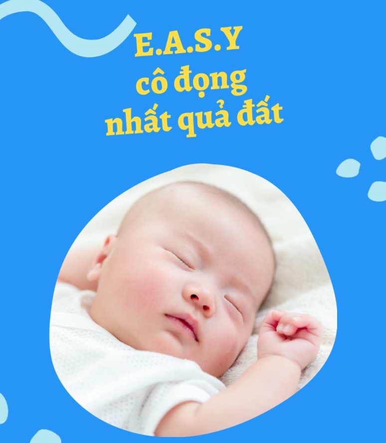 Review về PP EASY và những điều cần lưu ý

Chia sẻ của tác giả trong quá trình nuôi con, viết sách và tư vấn thực tế:

Các mẹ có thể tìm hiểu về EASY ngay tại đây: https://mamibabi.com.vn/interact/easy

1. Xin hãy đọc kỹ tài liệu, đọc thực sự chứ không phải cưỡi ngựa xem hoa. MÌnh thấy đa số các bạn thành công là các bạn tự nghiên cứu và tìm hiểu và đúc rút ra những điều phù hợp với con mình. Sợ nhất là các bạn "Em có đọc rồi nhưng mà...em sợ..." với lại "Em có đọc rồi" nhưng hỏi những điều cơ bản em đều làm sai hoặc không biết, thế mới hay cơ ahihi.

2. LINH HOẠT - LINH HOẠT và LINH HOẠT, 90% các trường hợp kêu EASY thất bại thì đều là do áp dụng EASY một cách cứng nhắc mà không hề quan sát con, các bạn nên nhớ EASY nó là ROUTINE trình tự sinh hoạt, tức là cần đưa con bạn vào một nếp sinh hoạt với các trình tự hoạt động giống y hệt nhau chứ không phải là một cái lịch sinh hoạt, tức là bắt con trở thành một cái máy mà cứ phải đúng giờ này thì làm cái này, đúng giờ kia thì làm cái kia, không ép con gò bò theo thế được.

Ngoài ra linh hoạt còn ở chỗ đọc đúng tín hiệu của con để tính waketime (nhiều bạn sẽ có waketime lệch hơn so với easy đang theo, một số bạn, như Cốm thậm chí waketime còn là tổ hơp của 2 EASY ví dụ như hồi hơn 3M bạn ấy vừa theo waketime easy 3.5 ở 2 nap đầu và nap 3 + giấc đêm thì theo waketime của EASY4 - easy hỗn hợp 3,5 và 4 được bàn đến trong trang 156 của cuốn tím này.), để chuyển easy cho hợp với con (chứ không phải cứ thấy đúng đến tuần này thì phải chuyển easy cho con dù con chả có dấu hiệu chuyển lịch gì cả, hay con có dấu hiệu đòi chuyển easy rồi mà vẫn nhất quyết không chịu chuyển vì con em còn bé quá í à a), tóm lại là các bạn nhìn con vào làm, đọc sách để có nền tảng từ đó thiết kế easy cho phù hợp.

EASY tuân theo một lịch trình cứng nhắc chỉ áp dụng cho các bé theo EASY muộn, tức là khoảng 3 tháng trở lên mới bắt đầu theo EASY, thì phải có 1 lịch cứng nhắc thời gian đầu mới vào easy, để chữa hết bệnh cho con sinh hoạt lung tung của cha mẹ là chính, chứ với con thì chỉ cần cha mẹ lái theo đúng hướng và hỗ trợ thì sau một thời gian là bạn ấy sẽ quen với nếp mới thôi. Và khi quen EASY sinh hoạt theo routine rồi thì lại không cần phải quá cứng nhắc nữa, vẫn theo trình tự easy cố định nhưng thời gian thì có thể du di 15-30 phút.
Vì flexible, nên giờ bú-ngủ có thể du di +_ 15-30 phút tùy bé và tùy ngày, thậm chí tùy khung giờ easy luôn.

3. Xin hãy đọc sách để biết cách xác định con vào wonder week, chứ có nhiều bạn con 17w đủ hết các dấu hiệu rồi vẫn cứ bảo là không phải ww đâu vì đã đến 19w đâu mà ww huhhu.

4. Xin hãy nhớ ARA ( Là viết tắt của các từ: Awareness ( nhận thức mơ hồ); Rejection ( Từ chối); Acceptance) , các bạn ấy cứ làm quen với nếp mới, chuyển easy, cai ti đêm, tập ti bình, ti giả blah blah tóm lại là học cái mới thì sẽ có ARA. Và ARA kéo dài 7 ngày là cực kỳ may mắn, nếu không toàn 10 ngày đến 3 tuần thôi hà. Mà vào ARA thì xác định cái giai đoạn rejection sẽ chống cự rất kinh, ăn ngủ loạn xì ngầu, theo con đoạn này thì còn lâu sau đó mới vào được đến Acceptance - Chấp nhận ạ. Nên trong quá trình chuyển dịch thì các mẹ đừng chùn bước nhé. Khi các bạn đã chuyển dịch được một lần rồi thì hãy đúc rút đẻ giúp cho lần sau nhẹ nhàng hơn b nhé.

5. Cứ chuyển EASY thì đa phần sẽ xuất hiện catnap và chơi đêm, kèm theo có thể là cả combo bú kém. Mấy cái này không chỉ là dấu hiệu cho biết mẹ cần chuyển EASY, mà nó còn theo cho đến khi con quen hoàn toàn với EASY mới. Nên không có chuyện chuyển EASY là một phát hết catnap, hết dậy đêm ngay, mà thường sẽ mất phải đến chục ngày catnap, kinh dị nhất là vào đúng dịp Rejection của ARA rồi thì sau đó mới đỡ dần, và ổn ổn sau 3-4 tuần. Nên bạn nào mà cứ chuyển easy lên 1 tuần mà đòi hết catnap thì không có mùa xuân ấy đâu ạ. Đến Cốm mà còn trầy trật với catnap lắm kìa.
Nói chung catnap là vụ khó nhất trong các vấn đề về nếp sinh hoạt của trẻ, nên chẳng có gì ngoài kiên trì và mẹ mìn, nếu giấc đêm ổn thì đôi khi giấc ngày cứ phải cứng rắn thôi, chứ chiều theo con là có khi loạn cào cào vì không biết tính giờ đi ngủ đêm như nào và sau 1 thời gan thì đêm cũng loạn luôn đó ạ.

6. Nếu có giãn cữ khi mới theo EASY hay vào EASY mới thì xin nhớ hãy giãn dần dần, mỗi ngày mỗi cữ tăng thêm 1 ít, chứ đừng đùng 1 phát là giàn rồi hỏi vì sao con em khóc kinh khủng thế, rồi kêu là tại các chị mà con em khóc, ơ hay, sách có viết thế đâu mà.

7. Giãn giờ thức cũng thế, với các bạn sau 2.5m đôi khi tín hiệu buồn ngủ không còn chính xác nữa, bởi vì các bạn í vẫn quen với tín hiệu buồn ngủ của easy cũ nên có khi mới 1h hay hơn 1h tí đã buồn ngủ cáu loạn lên, nhưng cho đi ngủ thì lại chỉ ngủ có tí là dậy (catnap), vậy nên nhiều khi là thấy mấy dấu hiệu đó thì cũng đừng cho con đi ngủ vội, cũng mỗi ngày kéo waketime lên 1 tí, đến khi nào cảm thấy đúng theo easy mới hoặc thấy mấy ngày đầu thời gian con ngủ (dù catnap) vẫn là dài nhất trong số những ngày vừa qua thì là ổn.

Bổ sung thêm từ sư phụ Hachun "Thời gian thức cũng nhưng chu kì ngủ, sleep window cứ 45’ đến 1 lần. Nên Bé 4-5-6 tháng cứ ngủ dậy được 45’ lại ngáp. Càng thức lâu thì các window càng ngắn lại, sau 2 chu kì thức thì chu kì thức thứ 3 chỉ còn 30’.
Mẹo ở đây là đặt ngủ trong sleep window tối ưu, như Bé 6 tuần thức được 2 sleep window ~ 1,5h mà bé 3m thì vào 3 sleep window ~ 2h....

Vì thế riêng WT có thể nhảy cách đuoc.

Và đó là lí do của các con số easy3 easy 4 và 234"

8. EASY không phải tự ngủ, cho bé theo EASY tức là cho bé theo 1 nếp sinh hoạt cố định, bé biết thứ tự các việc mình cần làm trong 1 khung EASY, dự đoán trước được và chuẩn bị tinh thần cho các hoạt động nối tiếp nhau.

Do đó, EASY hỗ trợ tự ngủ vì vầy muốn con tự ngủ, nên/cần cho con quen vs nếp EASY theo độ tuổi rồi sau đó hẵng tập tự ngủ, nếu sinh hoạt lộn xộn, khó mà tập tự ngủ thành công. Còn muốn con theo EASY mà k tập tự ngủ hoặc chưa biết tự ngủ thì vẫn làm đươc, mẹ chỉ mất công hơn nhiều mà thôi.

Do đó, những bạn nào mà mẹ mới tập EASY cho con mà kêu con khóc quá thì khả năng cao là các bạn đang nhầm lẫn tập easy là tập tự ngủ nhé