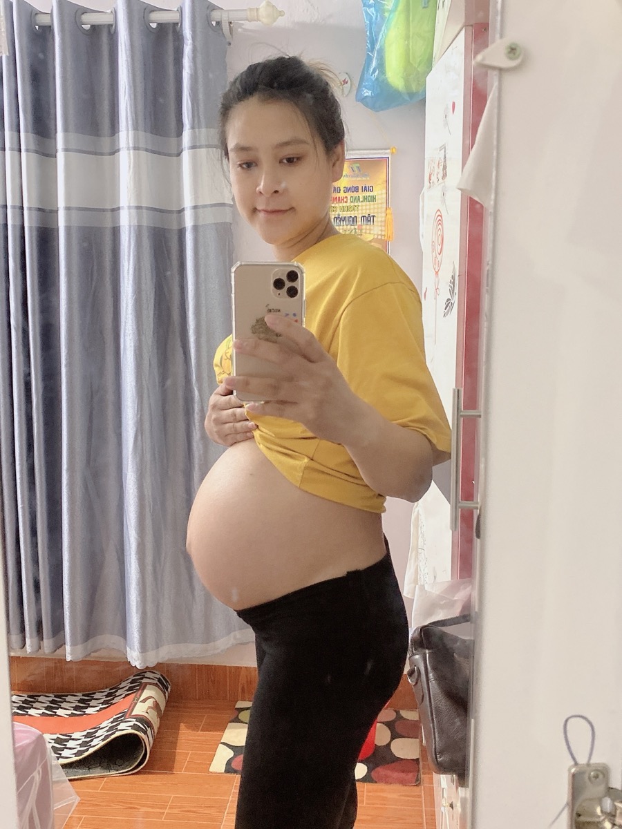 thai đc 34 tuần rồi ạ 
các mom xem em thai đã tụt chưa ạ 
chộm vía mẹ lên 9 ký con đc 2 ký hơn rồi ạ