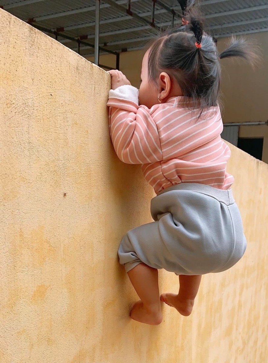 Đẻ con gái thuỳ mị nết na ạ 😂