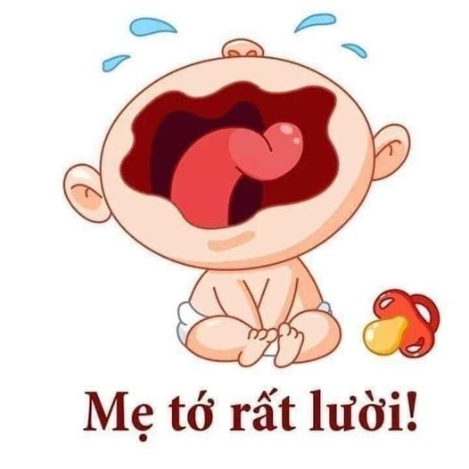 TÂM SỰ HÀI HƯỚC CỦA BÉ GÁI 16 THÁNG TUỔI CÓ MẸ LƯỜI NHẤT QUẢ ĐẤT ... 😂😅😅

Có nhà nào theo chủ nghĩa Tự lập, Tự do, Tự lo như nhà mình không ạ?
"Quả thật sống trên đời 16 tháng có lẻ, mình chưa gặp ai lười như mẹ mình. Trước tiên là các vấn đề thiết yếu ở lứa tuổi bọn mình: ăn-ngủ-ị cho đến tỉ vấn đề khác.

1. Ăn

Từ khi mình sinh ra đến giờ, Mẹ chưa bao giờ quấy cho mình một bát bột đúng chuẩn ăn dặm truyền thống luôn. Vì Mẹ quá lười nên từ khi vẫn đương chức "chủ tịch", mình đã phải ăn cháo nguyên hạt và rau củ quả thôi. Mới 2 cái răng đã phải gặm ngô, nhá thịt. Ở nhà với bà thì mình được ăn suốt ngày bao nhiêu là món ngon, không bỏ bữa nào.

Còn ở nhà với Mẹ, toàn là nhà có gì chén đấy, có khi phát cho vài cục cơm, xíu thịt và vài miếng đồ hấp là xong bữa tối. Ngay cả hoa quả Mẹ cũng chẳng cắt nhỏ cho mình, muốn không nghẹn phải tự cắn nhỏ mà ăn. Rồi Mẹ còn bảo ăn lỡ có trúng hạt thì phải nhè ra, nuốt hạt là bị mọc cây trong bụng đấy. Mình sợ lắm, nhưng mà hạt nào lớn thì dễ chứ như thanh long mình chịu. Chắc trong bụng mình đã có cả một vườn thanh long!

À quên, còn vụ này chứ. Có giai đoạn mấy lần mình làm mình làm mẩy không ăn, bà lo lắm, sợ mình đói. Thế là cứ đến bữa, Mẹ mang cháo lên phòng khoá cửa lại hai đứa ngồi ăn với nhau. Mình mà giở quẻ á, Mẹ cho nhịn rã họng luôn, khỏi dỗ. Mình nói cái này bí mật đừng mách bà mình nhé.

Có mấy lần mình không ăn, Mẹ còn chén thức ăn của mình. Xong xuống bà hỏi thì Mẹ bảo mình ăn hết rồi. Mà á, ngồi ăn với Mẹ thì "quên mùa xuân" được đi rong đi. Lằng nhằng là "giải tán quốc hội" cho nhịn luôn chứ chẳng chơi đâu ý nhá.

2. Ngủ

Mình nhớ hồi còn bé xíu, có lần ông bà nội phải đập cửa phòng vào cứu mình vì Mẹ để mình khóc ứ thèm dỗ. Bây giờ lớn rồi, đến giờ ngủ Mẹ tắt đèn, bảo mình nằm xuống, thơm chúc ngủ ngon xong là Mẹ ngáy o o luôn. Thế là mình đành ôm bạn gối lăn lộn chán rồi khò.

Lười đến thế là cùng! Mình chỉ nhớ hồi bé được ba hát “Ầu ơ, ví dầu" ru ngủ. Mà nói thật nghe ba mình hát thì nhắm mắt ngủ luôn đi cho đỡ