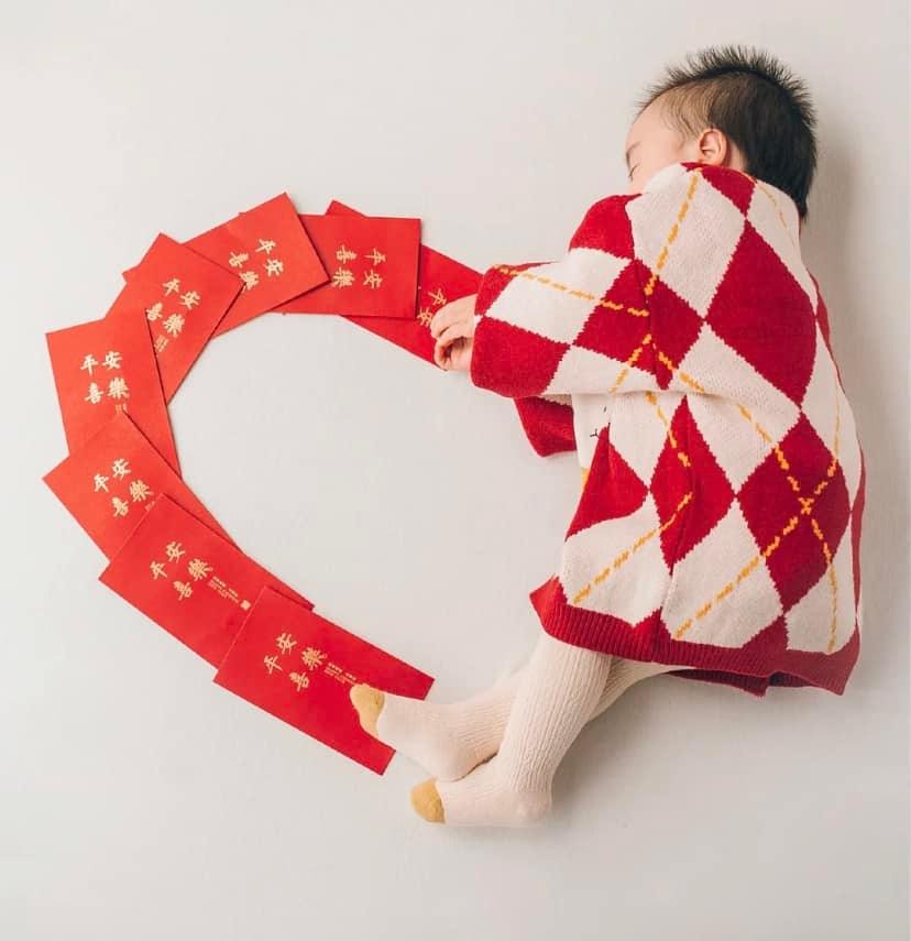 Bé nhà các mẹ năm nay đc nhiều lì xì hông?