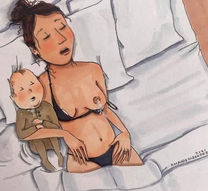 Người ta thường nói con bú mẹ là mẹ sướng, vừa tiết kiệm, vừa không phải dậy lúc nửa đêm để pha sữa bla bla bla

Sự thật là gì? Nó có dễ dàng thuận lợi như người ta nói không?

NĂNG LƯỢNG CẠN KIỆT: Mỗi lần cho con bú, năng lượng của mẹ truyền sang con, đó là lý do bu em cho con bú thường cảm thấy thường bị đói

MỆT MỎI KHI THỨC DẬY: Bé bú cả đêm, khiến khi mẹ thức dậy, cảm thấy mình mềm nhũn như một cọng rau luộc quá lửa

NỨT CỔ GÀ, TẮC TIA SỮA…: là những sự đau đớn mà những người không có cho con bú không hiểu được, đau phát khóc, đau phát sốt, đau phát điên… là có thật

BÉ BÁM MẸ: Khi bé bú mẹ hoàn toàn, thì sẽ có xu hướng gắn chặt vào mẹ. Đi tắm? Đi vệ sinh? Đi ăn? Lúc nào cũng phải đánh đeo lấy con hết á! Con sẽ nhạy như 1 chiếc ra đa, mẹ rời khỏi tầm mắt của con là nó sẽ hét như còi cứu hoả

LỜI CHÊ BAI DÀNH CHO SỮA MẸ: Sữa mẹ không có chất, sữa mẹ nóng, sữa mẹ loãng, sữa mẹ tanh, sữa mẹ trong veo, càng bú càng còi… xì chét chồng xì chét

LỜI CHÊ BAI DÀNH CHO MẸ: Lười biếng, trốn việc, chây ì… chẳng ai hiểu cho những khó khăn của việc cho con bú, chỉ biết nói nói nói nói.

Bú mẹ hay sữa công thức, thì mẹ vẫn mong con khoẻ mạnh mau lớn, và mẹ làm những điều tốt nhất trong khả năng và hiểu biết của bản thân

St