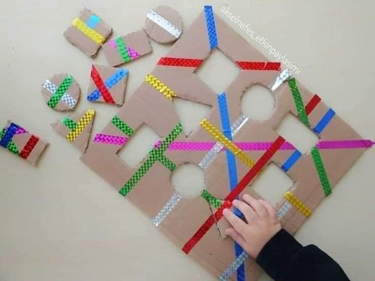 Các ý tưởng sáng tạo từ bìa carton. Các mẹ có thể tham khảo chơi cùng con.
Nguồn: sưu tầm