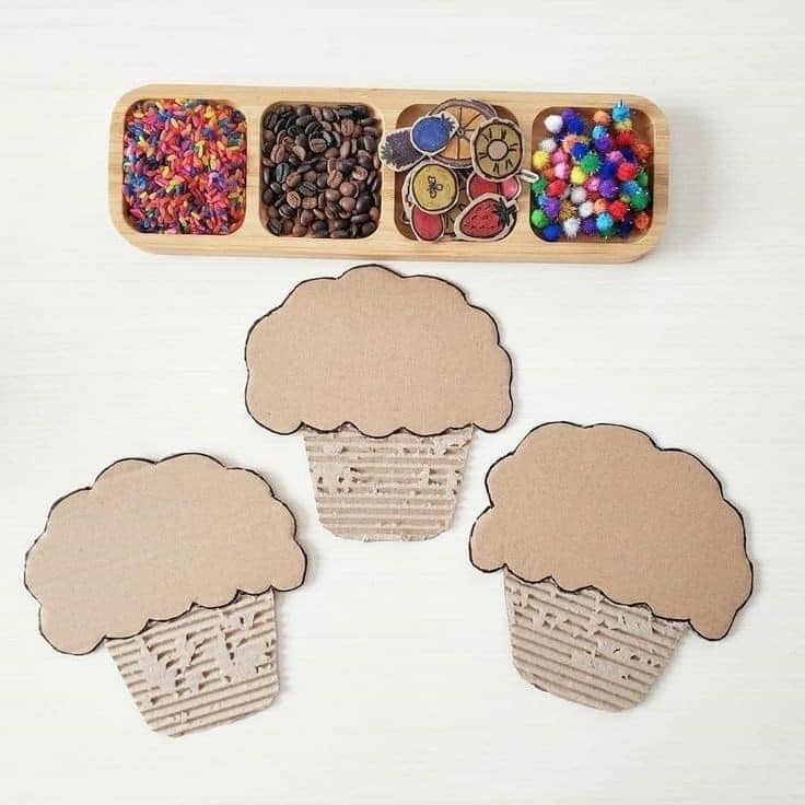 Các ý tưởng sáng tạo từ bìa carton. Các mẹ có thể tham khảo chơi cùng con.
Nguồn: sưu tầm