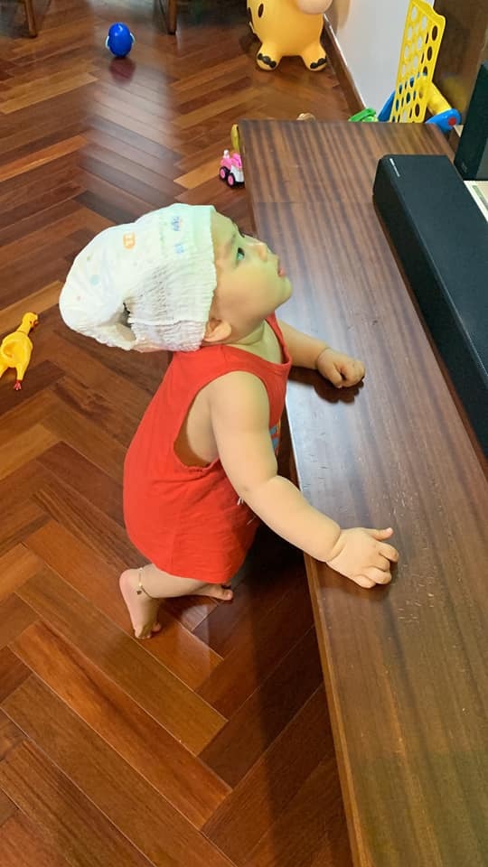 Chưa đủ trưởng thành mà tự dưng phải làm mẹ! 😂