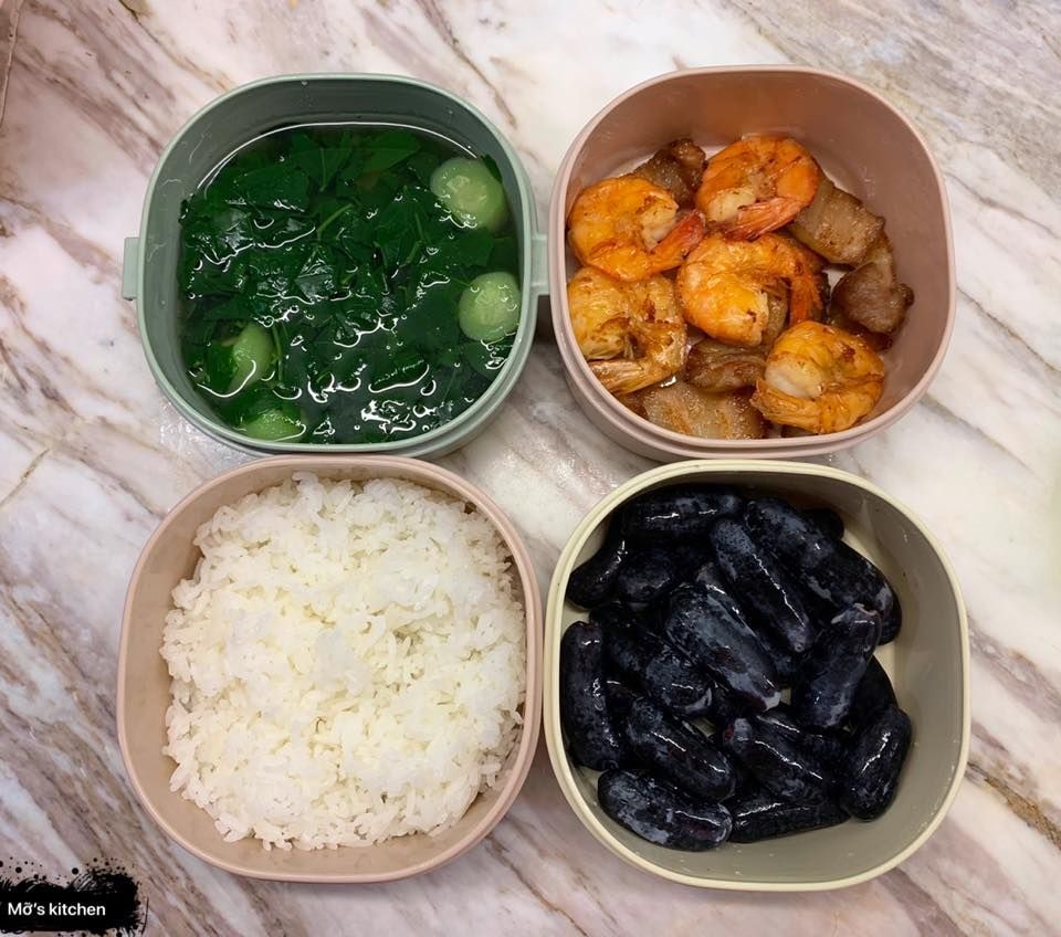 GỢI Ý 20+ HỘP CƠM MANG ĐI LÀM DÀNH CHO LƯƠNG 5TR/THÁNG

Tháng mới quyết tâm không tiêu xài hoang phí, sáng dậy sớm nấu cơm đem đi làm để tiết kiệm, tối về bạn rủ đi ăn lẩu bay ngay 500k 🙂 

Fr: Thao Vy