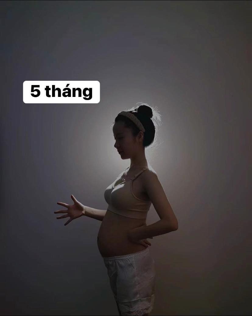 Hành trình mang thiên thần nhỏ đến với mẹ ❤❤
Ảnh: Vũ Thị Thuỳ
