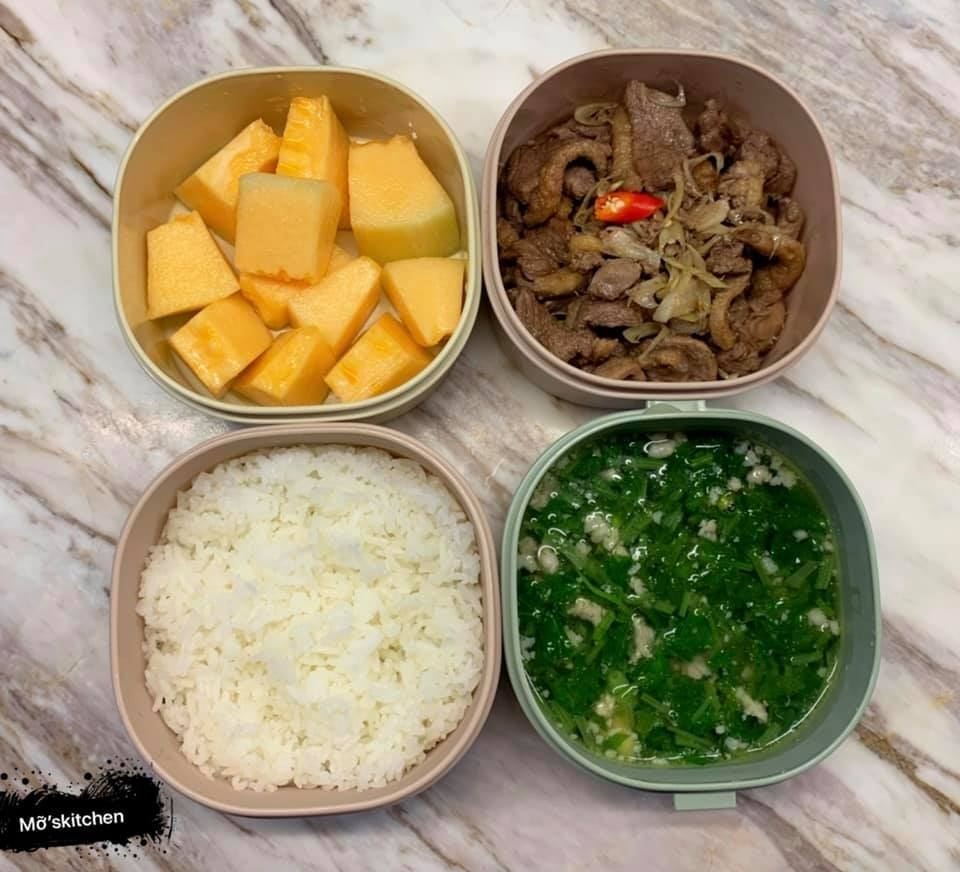 GỢI Ý 20+ HỘP CƠM MANG ĐI LÀM DÀNH CHO LƯƠNG 5TR/THÁNG

Tháng mới quyết tâm không tiêu xài hoang phí, sáng dậy sớm nấu cơm đem đi làm để tiết kiệm, tối về bạn rủ đi ăn lẩu bay ngay 500k 🙂 

Fr: Thao Vy