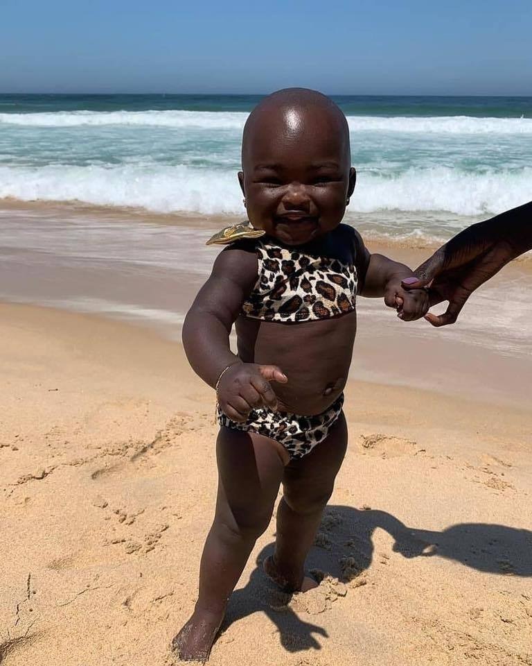 Em là thỏi chocolate đáng yêu của mẹ... 🥰🥰🥰
Chị em nào xin vía koooo