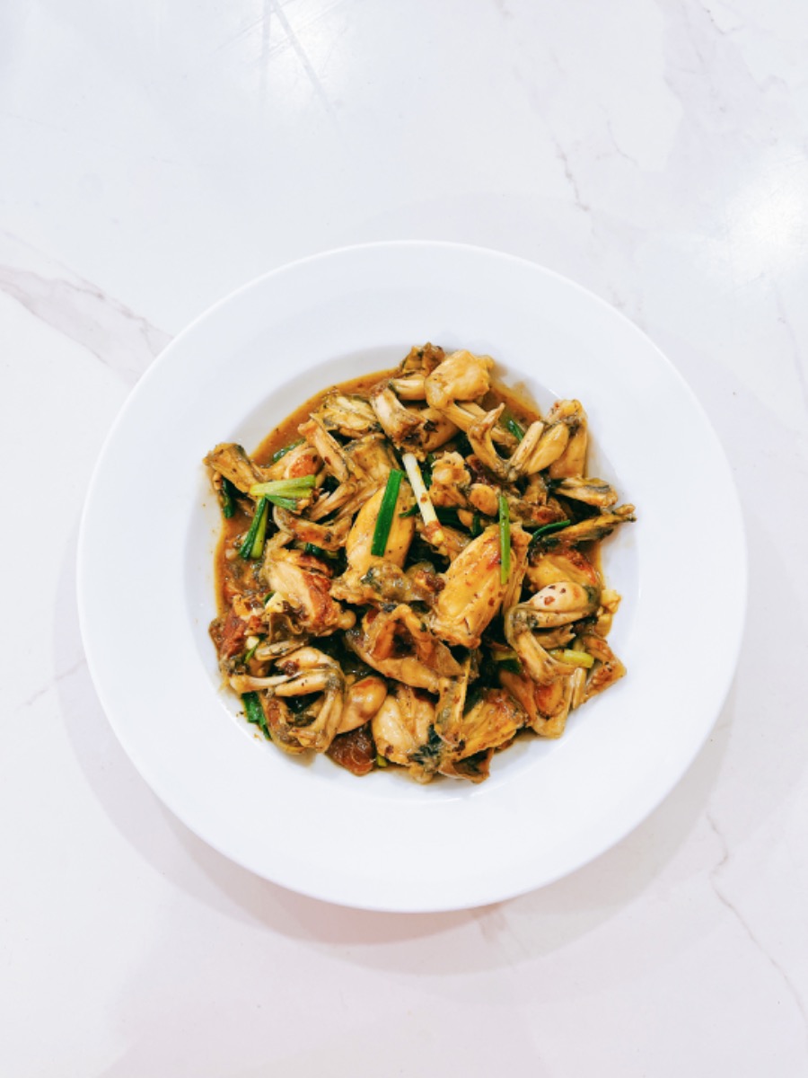 3 MÓN NGON CHO BÀ BẦU ĂN NGON, ĐỦ CHẤT DỊP CUỐI TUẦN

Cuối tuần rồi, hãy cùng Mamibabi thưởng thức những món ăn dễ làm, ngon miệng, đủ chất này các mẹ nhé, đảm bảo cả nhà thích mê:

Cá hấp chanh vàng chua dịu giảm nghén https://mamibabi.com.vn/news/1608/ca-hap-chanh-vang-mon-ngon-chua-diu-giam-nghen-cho-ba-bau 

Gà nướng sốt Teriyaki chuẩn Nhật dễ làm https://mamibabi.com.vn/news/1618/ga-nuong-sot-teriyaki-mon-ngon-chuan-nhat-cuc-ngon-cho-ba-bau

Ếch sốt me bổ máu giàu đạm https://mamibabi.com.vn/news/1619/ech-sot-me-mon-ngon-bo-mau-giau-dam-cho-ba-bau

Mẹ bầu cũng có thể tham khảo thêm nhiều thực đơn món ngon và thông tin thai kỳ tại đây https://mamibabi.com.vn/thaigiao

Mamibabi là ứng dụng thai giáo duy nhất trên thị trường đáp ứng tiêu chí: 

>>> Được sáng lập bởi chuyên gia thai giáo Phạm Ngọc Thắng, tác giả cuốn sách “Rủ chồng thai giáo”

>>> Được xây dựng theo hướng “1 tài khoản – ngàn nội dung”, bạn chỉ cần mua tài khoản VIP Mom 1 lần duy nhất để đọc hàng ngàn nội dung: 

- Hơn 3000 hoạt động thai giáo giúp mẹ vui bé khỏe  https://mamibabi.com.vn/vip/info?mode=1
- Hơn 1000 bản nhạc thai giáo và karaoke thai giáo
- Hơn 1000 bài thơ và câu truyện thai giáo tiếng Anh, tiếng Việt, Ehon, audio
- Hơn 500 hoạt động giáo dục sớm cho bé từ 0 - 6 tuổi
- Hơn 300 món ăn dặm cho bé từ 6 tháng đến 2 tuổi  
- Thực đơn 280 ngày mang thai cho mẹ bầu  
- 36 khóa học toàn diện và chuyên sâu dành cho mẹ bầu và bé 0 - 6 tuổi: https://mamibabi.com.vn/khoa-hoc