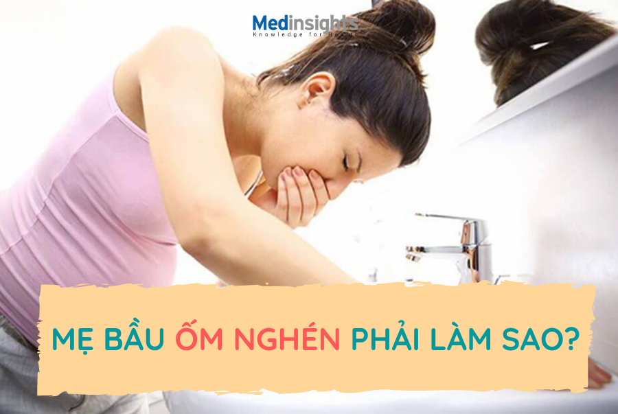 MẸ BẦU ỐM NGHÉN PHẢI LÀM SAO?

Ốm nghén khi mang thai xảy ra phổ biến từ tuần thai thứ 4 – 6 của thai kỳ và nặng nề nhất ở khoảng tuần thứ 8 – 9. Đối với hầu hết các mẹ bầu, triệu chứng này sẽ thuyên giảm và biến mất hoàn toàn ở tuần thứ 12 – 14.

Dưới đây là vài cách để mẹ bầu ốm nghén giảm triệu chứng nghén hiệu quả nhé.

Mẹ xem thêm nhiều kiến thức về chăm sóc thai kỳ tại đây: https://mamibabi.com.vn/khoa-hoc