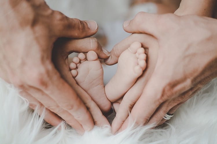TRẢI NGHIỆM KHÓA HỌC LÀM CHA MẸ THỨ 36 CỦA MAMIBABI

Các mẹ bầu và mẹ bỉm đừng bỏ qua khóa học mới nhất, khóa học thứ 36 của Mamibabi nhé: 13 cách kích sữa hiệu quả cho mẹ. Đây là khóa học dành cho các mẹ bầu bị ít sữa hoặc đã mất sữa, muốn kích sữa trở lại. 
https://mamibabi.com.vn/interact/kichsua

Với các mẹ bầu đã có tài khoản VIP Mom từ trước, mẹ không cần trả thêm bất cứ khoản phí nào khi học khóa học trên. Ngay cả khi Mamibabi có thêm các khóa thứ 37, 38… mẹ vẫn có thể học tiếp hoàn toàn miễn phí.

Với các mẹ bầu chưa có tài khoản VIP Mom, mẹ có thể đăng ký ngay tại đây https://mamibabi.com.vn/vip/info?mode=9 

Tài khoản “VIP Mom trọn đời” hiện đang được giảm giá chỉ còn 899,000đ, mẹ có học TRỌN ĐỜI tất cả các nội dung sau: 

- Hơn 3000 hoạt động thai giáo giúp mẹ vui bé khỏe   https://mamibabi.com.vn/vip/info?mode=1
- Hơn 1000 bản nhạc thai giáo và karaoke thai giáo
- Hơn 1000 bài thơ và câu truyện thai giáo tiếng Anh, tiếng Việt, Ehon, audio
- Hơn 500 hoạt động giáo dục sớm cho bé từ 0 - 6 tuổi
- Hơn 300 món ăn dặm cho bé từ 6 tháng đến 2 tuổi  
- Thực đơn 280 ngày mang thai cho mẹ bầu  
- 36 khóa học toàn diện và chuyên sâu dành cho mẹ bầu và bé 0 - 6 tuổi: https://mamibabi.com.vn/khoa-hoc