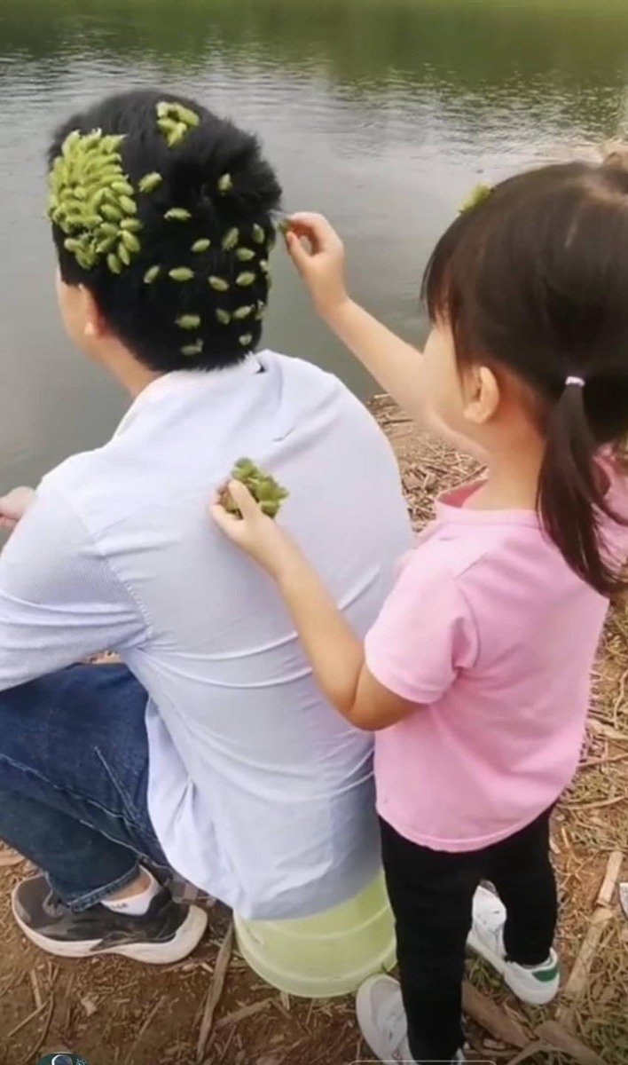 7 phần bất lực, 3 phần bất lực nốt 🤣🤣 Con gái nhà tui ngoan lắm cơ