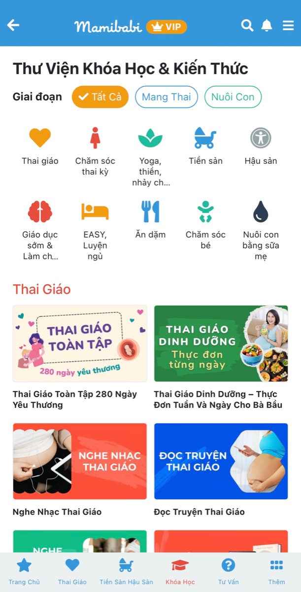 LÀM MẸ, ĐIỀU GÌ QUAN TRỌNG NHẤT?

Đó là BẢN LĨNH và KIẾN THỨC nhé mẹ ơi. Từ khi mang bầu tới khi sinh con, chúng ta sẽ gặp vô vàn câu hỏi của những người xung quanh:

Sao bụng bầu bé thế, có sợ con còi không?
Sao không sinh thường mà lại phải mổ? 
Sao con chậm lên cân thế?
Sao không cho bú mẹ mà dùng sữa công thức làm gì
… 

Để vượt qua tất cả những câu hỏi ấy, điều mẹ cần nhất chính là bản lĩnh và kiến thức để tin vào mình, tin vào con nhé mẹ. 

Mọi kiến thức mẹ cần Mamibabi đều đã có. Vì lượng kiến thức rất nhiều nên mẹ hãy cố gắng đọc những gì có thể giúp ích cho mình ở hiện tại. Ví dụ: Mang thai tuần nào thì đọc kiến thức tuần đó, sắp sinh thì đọc tiền sản - hậu sản, mới sinh thì đọc chăm con, con 6 tháng thì đọc ăn dặm… 

Lúc nào mình cũng trang bị kiến thức thì chăm con sẽ tự tin hơn và tốt hơn rất nhiều, vì mình biết con mình khoẻ và mình làm đúng. 

Mẹ bấm vào mục khoá học nhé. Mọi nội dung đã được Mamibabi cơ cấu lại, bao gồm 40+ nội dung cho mẹ bầu và 80+ nội dung nuôi con sau sinh. Mẹ VIP Mom sẽ xem được tất cả 120+ nội dung trên https://mamibabi.com.vn/khoa-hoc 

Nếu mẹ nào chưa phải VIP Mom các mẹ đăng ký tại đây nhé https://mamibabi.com.vn/vip/info?mode=9 

Ngoài việc đọc kiến thức, mẹ còn được Mamibabi hỗ trợ mọi thắc mắc về mang thai và nuôi con.

Tài khoản VIP Mom giá chỉ 899,000 và dùng TRỌN ĐỜI. Nhiều mẹ đang sử dụng và thấy rất xứng đáng với những gì nhận được. Các mẹ nếu có thắc mắc hay e ngại gì hãy liên hệ với bên mình nhé.