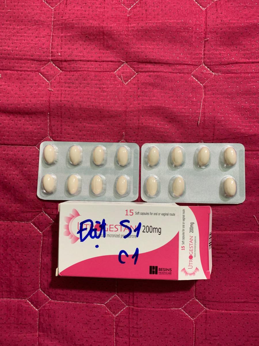 Bác sỹ cho em hỏi thuốc này sử dụng đường uống có được không ạ ? Em bầu 6 tuần bác sỹ kê thuốc đặt mà em đặt bị ngứa em chuyển sang uống có sao không ạ ?