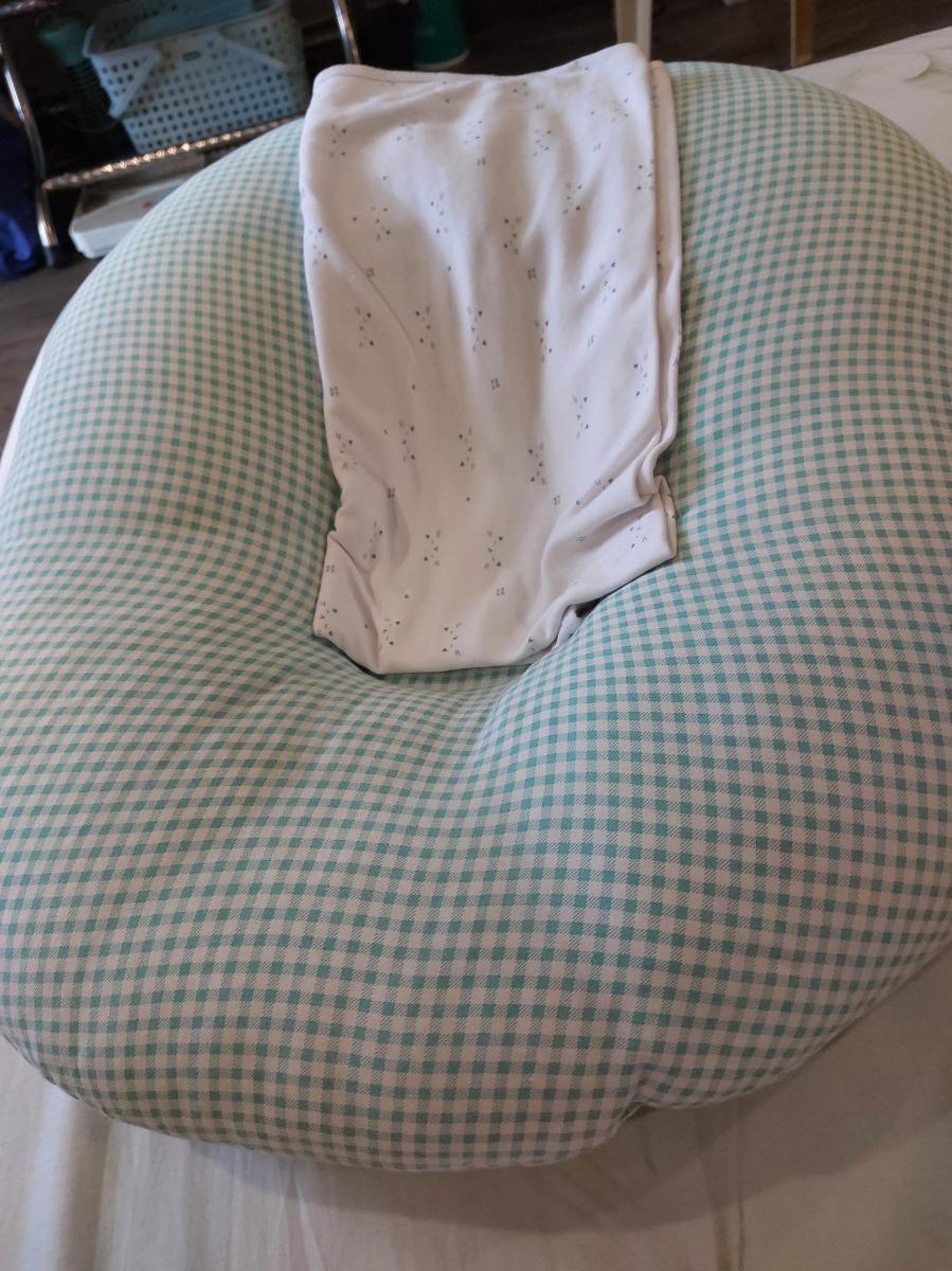 Chào bạn, bạn cho mình hỏi trẻ mấy tháng thì sử dụng được gối chống trào ngược mà an toàn cho lưng bé ạ