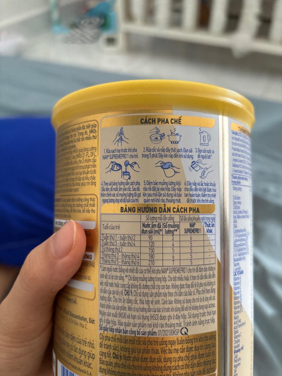 Dạ bé nhà e 1m4day bt e cho bé bú lần 60ml. Bs đổi qua sữa NAN Supreme pro 1. Thì khuyến cáo 120ml lần thì có hợp lý ko ạ. Bé có dấu hiệu dị ứng đạm bò ạ