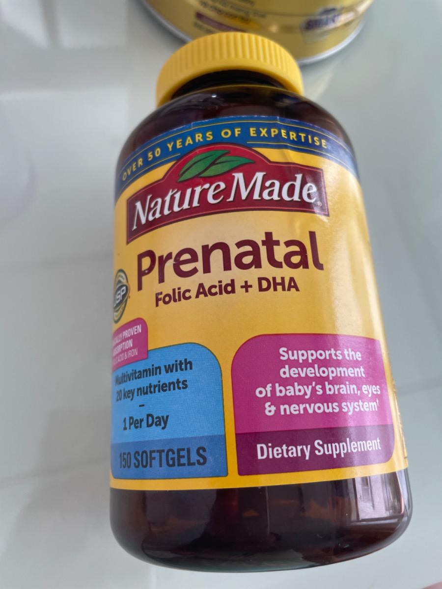 Hiện tại mình đang uống viên Prenatal của Mỹ ngày 1 viên và 2 viên Canxi của Ostelin. Mình đang muốn uống thêm sữa bầu ngày 2 cốc Enfamama A+ và 1 ly sữa tươi không đường có được không? Do mình sợ bị thừa chất. Cám ơn!