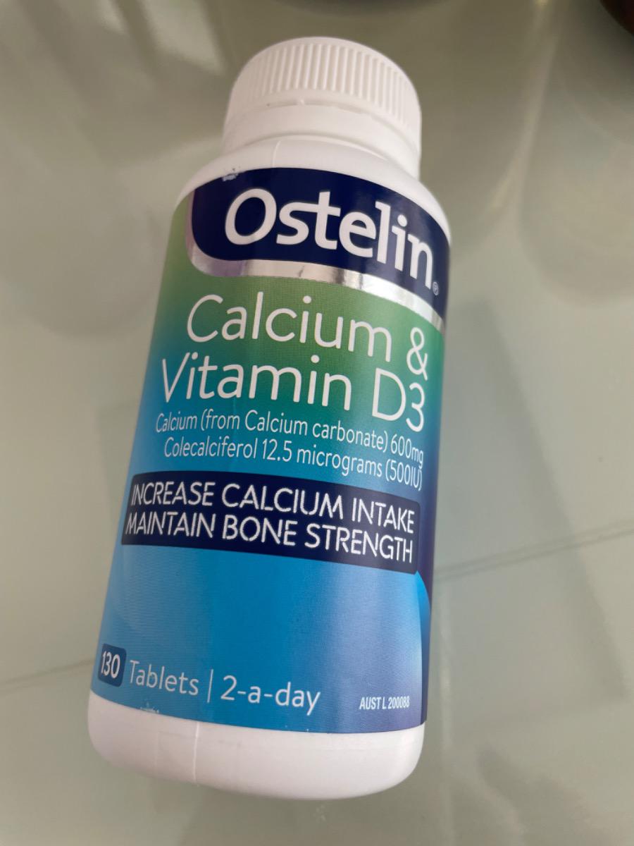 Hiện tại mình đang uống viên Prenatal của Mỹ ngày 1 viên và 2 viên Canxi của Ostelin. Mình đang muốn uống thêm sữa bầu ngày 2 cốc Enfamama A+ và 1 ly sữa tươi không đường có được không? Do mình sợ bị thừa chất. Cám ơn!